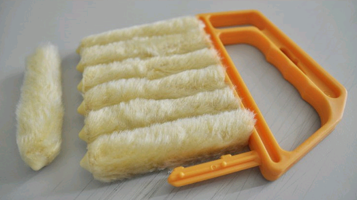 Venetian Blind  Cleaning Brush